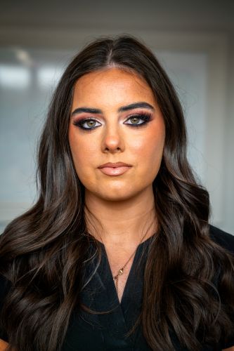 Finished makeup look reflecting how to become a makeup artist ireland training standards