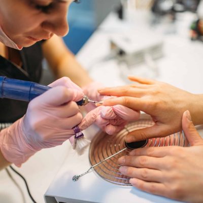 beautician-with-efile